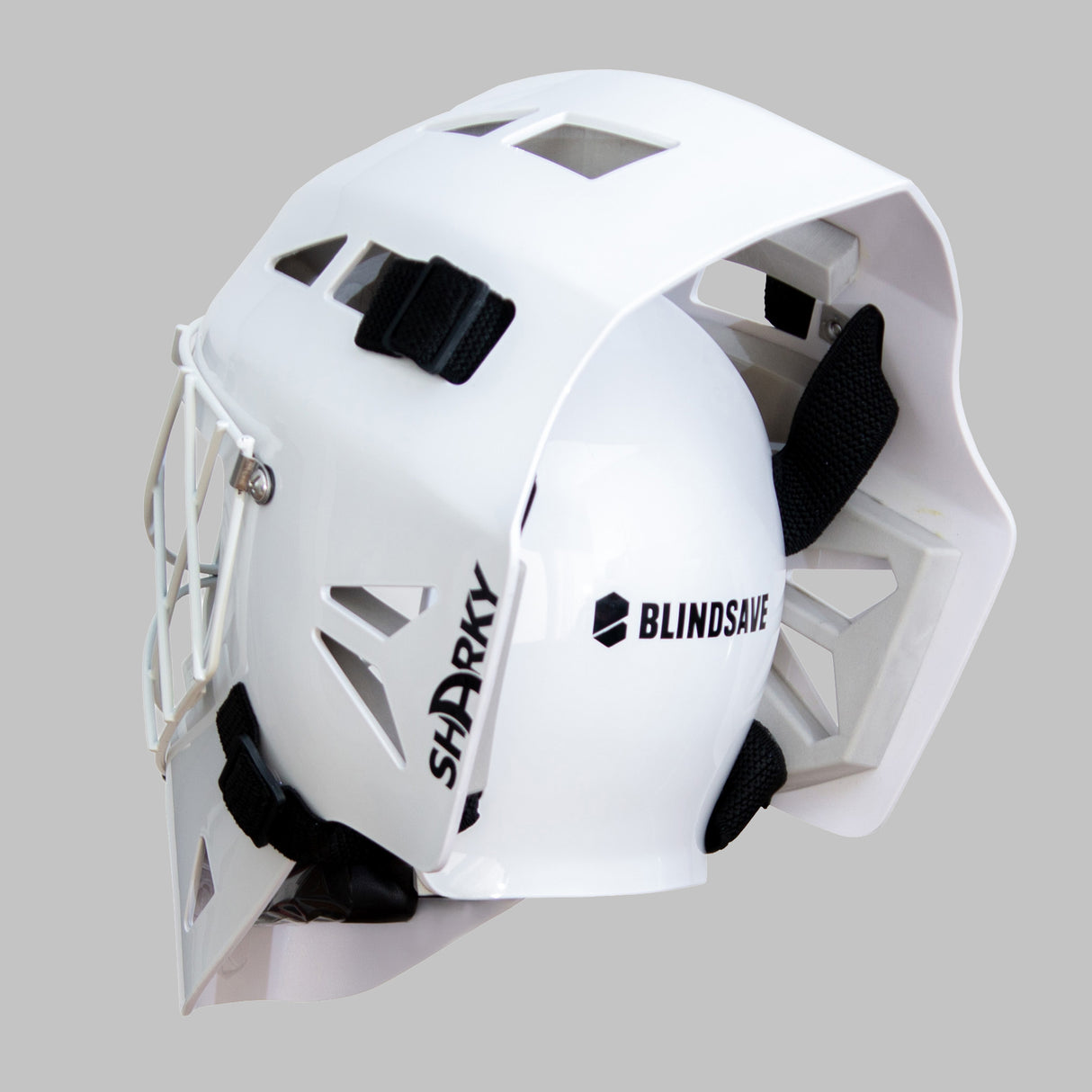BLINDSAVE SHARKY SENIOR MAALIVAHDIN MASKI