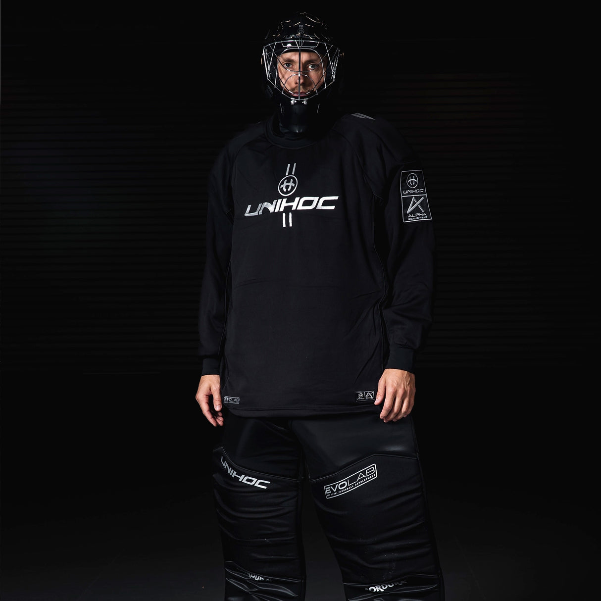 UNIHOC ALPHA EVOLAB MAALIVAHDIN PAITA JA HOUSUT